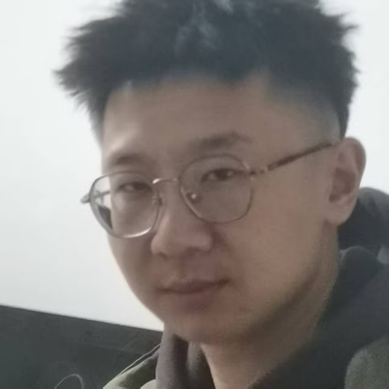 Xutao Hu